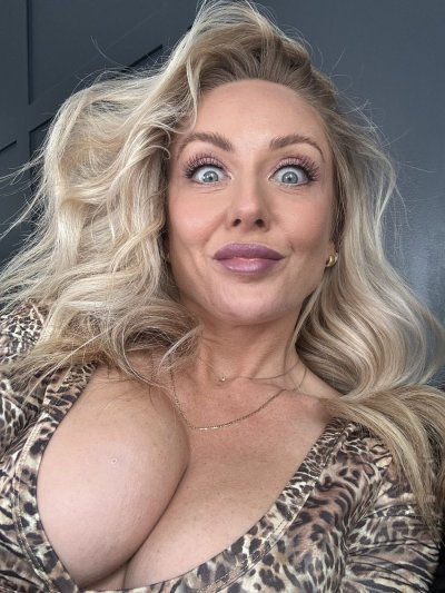 Watch Sadie Summers's leaked NSFW photo on TwXstars