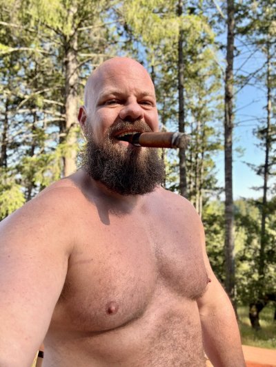 Watch WildCuddler 🔜 Folsom's leaked NSFW photo on TwXstars