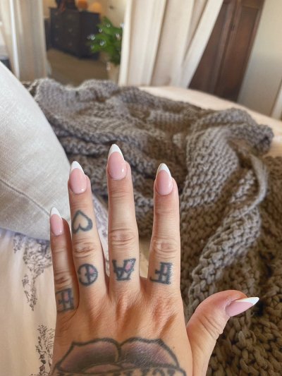 Watch 𝕹𝖆𝖉𝖎𝖆 𝖑𝖔𝖛𝖊's leaked NSFW photo on TwXstars