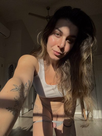 Watch Littlecib's leaked NSFW photo on TwXstars