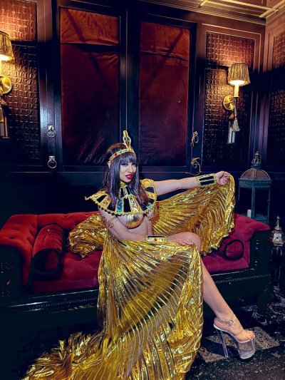 Watch Sasha Pearl's leaked NSFW photo on TwXstars