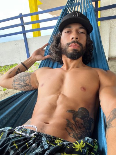 Watch 𓄂Gabriel𓆃's leaked NSFW photo on TwXstars