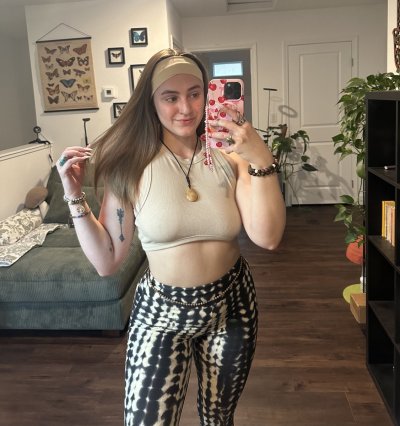 Watch KM💛's leaked NSFW photo on TwXstars