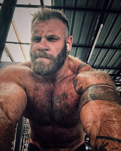 Watch Oz (Naughtiest Gay Bear on OF) 😈's leaked NSFW photo on TwXstars