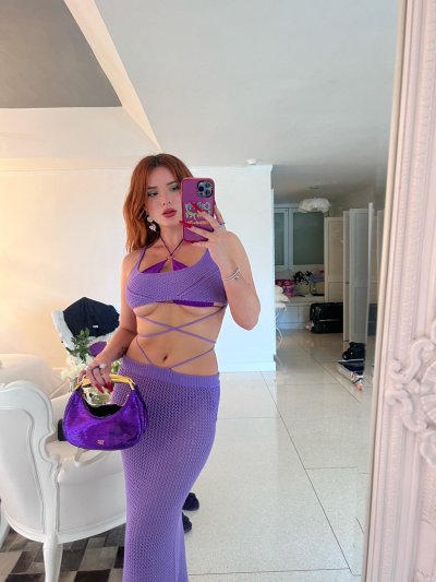 Watch BITCHIMBELLATHORNE's leaked NSFW photo on TwXstars