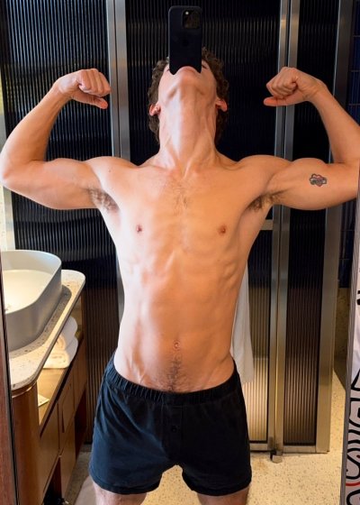 Watch Sean Ford's leaked NSFW photo on TwXstars