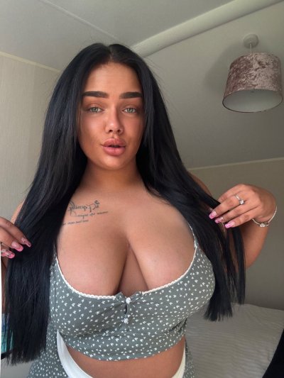 Watch 𝐌𝐢𝐬𝐬𝐥𝐢𝐯𝐯𝐮𝐤𝐤's leaked NSFW photo on TwXstars