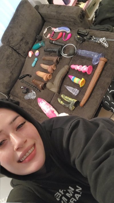 Watch 🦇𝖍𝖆𝖗𝖑𝖊𝖞 𝖉𝖊𝖒𝖔𝖓🦇 (𝐟𝐚𝐜𝐞𝐭𝐢𝐦𝐞?)'s leaked NSFW photo on TwXstars