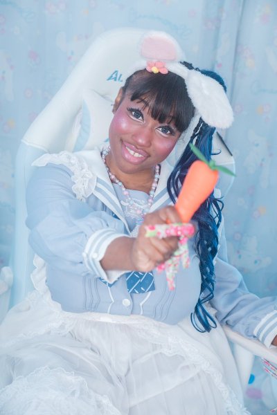 Watch 🎀🐰miss lily 🐰🎀's leaked NSFW photo on TwXstars