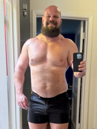 Watch WildCuddler 🔜 Folsom's leaked NSFW photo on TwXstars