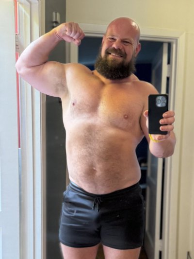 Watch WildCuddler 🔜 Folsom's leaked NSFW photo on TwXstars