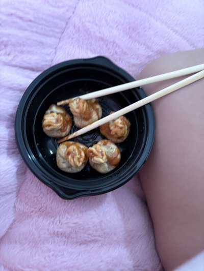 Watch meow's leaked NSFW photo on TwXstars