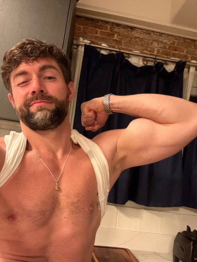 Watch Griffin Barrows's leaked NSFW photo on TwXstars