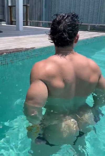 Watch Rene Gonzalez Byken's leaked NSFW photo on TwXstars