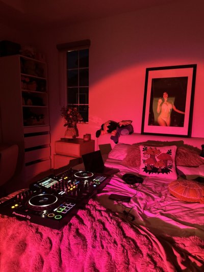 Watch avocado thottie's leaked NSFW photo on TwXstars