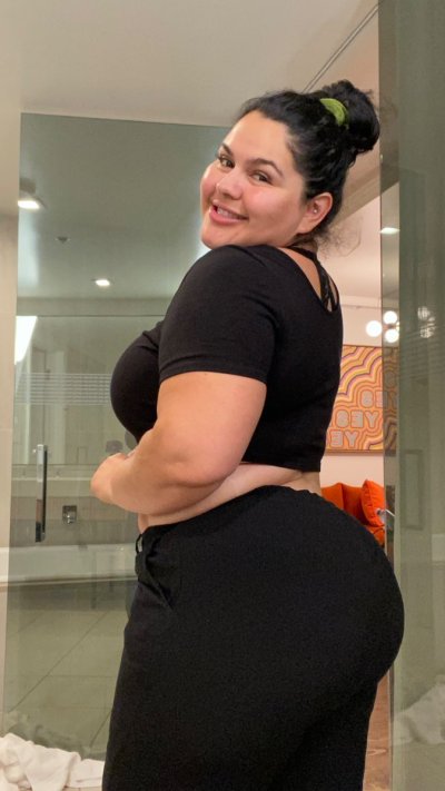 Watch OnlyKarlaLane's leaked NSFW photo on TwXstars