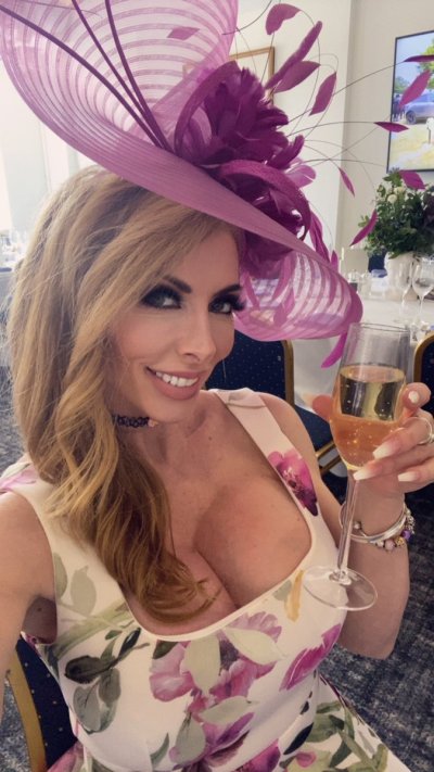 Watch Lynda Leigh's leaked NSFW photo on TwXstars