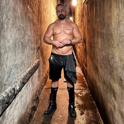 Watch Cristian Sam's leaked NSFW photo on TwXstars