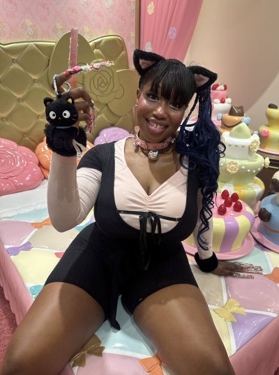 Watch 🎀🐰miss lily 🐰🎀's leaked NSFW photo on TwXstars