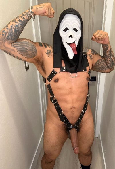 Watch Mark Anthony 🔴's leaked NSFW photo on TwXstars