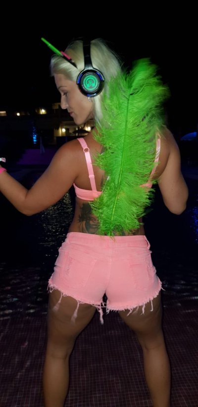 Watch Blanche Bradburry 🔞 official's leaked NSFW photo on TwXstars