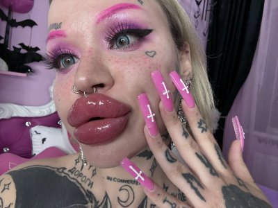 Watch Nasty Bimbo 👁👄👁Top 1.2% Onlyfans's leaked NSFW photo on TwXstars