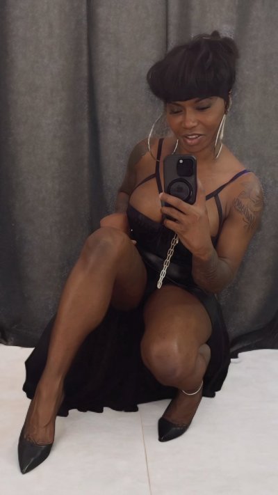 Watch Kim Carta's leaked NSFW photo on TwXstars