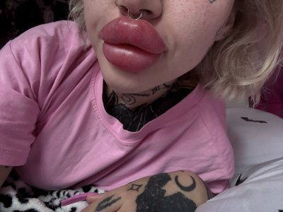 Watch Nasty Bimbo 👁👄👁Top 1.2% Onlyfans's leaked NSFW photo on TwXstars