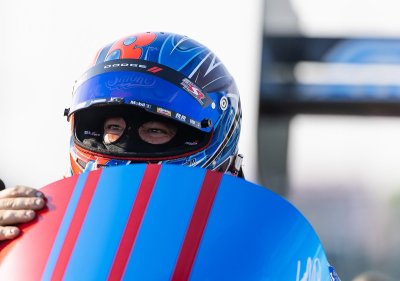 Watch Tony Stewart's leaked NSFW photo on TwXstars