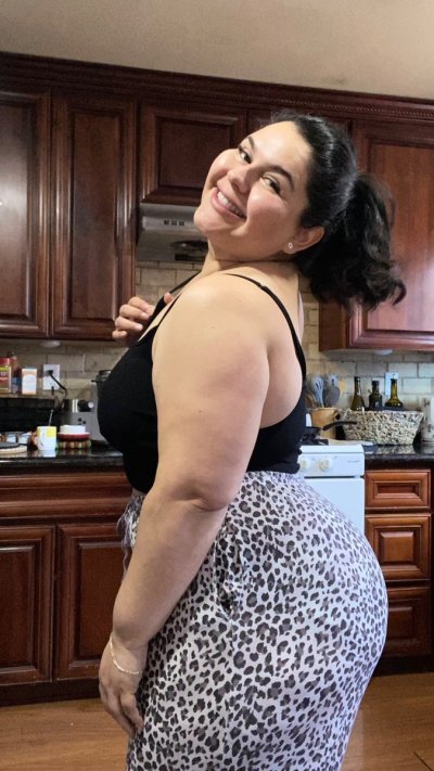 Watch OnlyKarlaLane's leaked NSFW photo on TwXstars