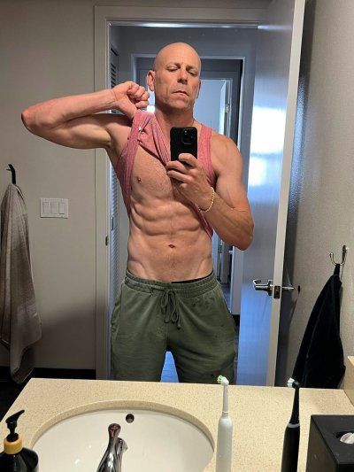 Watch Big C 😎's leaked NSFW photo on TwXstars