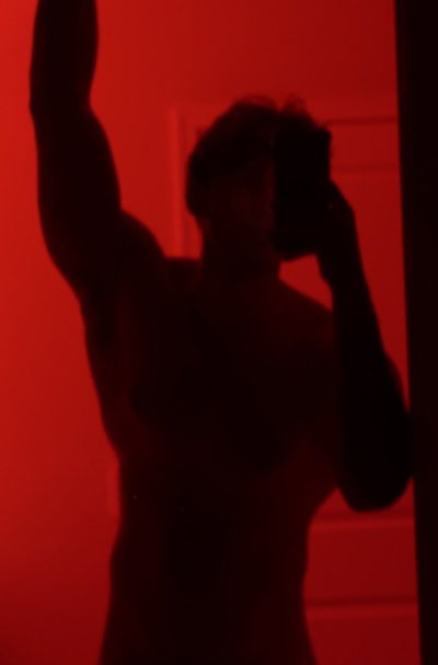 Watch Chase's leaked NSFW photo on TwXstars