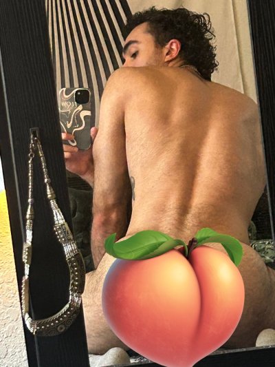 Watch Gino Zanetti's leaked NSFW photo on TwXstars
