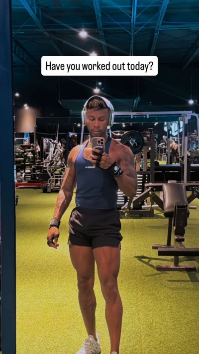 Watch your fave kuya 🇵🇭's leaked NSFW photo on TwXstars