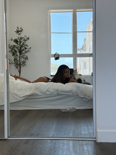 Watch Ava Amira's leaked NSFW photo on TwXstars