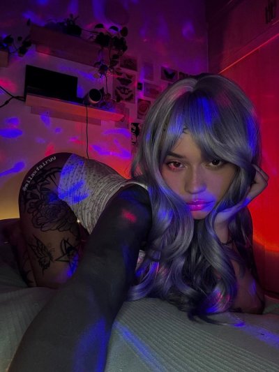 Watch mila's leaked NSFW photo on TwXstars