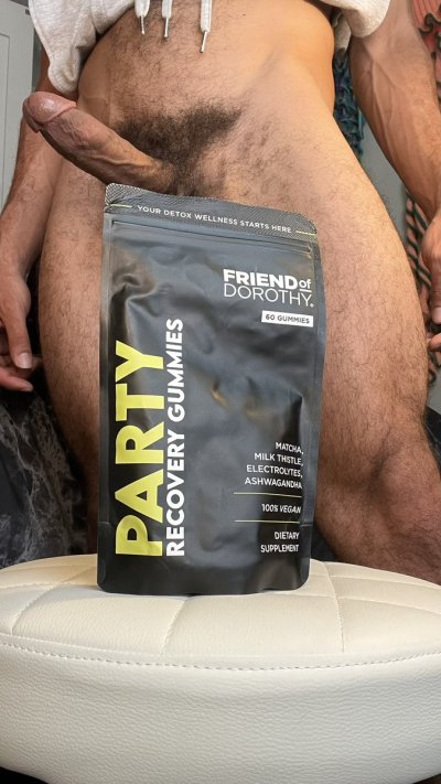 Watch Derek Cline's leaked NSFW photo on TwXstars