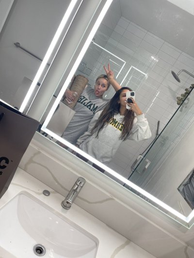 Watch Gianna Dior's leaked NSFW photo on TwXstars