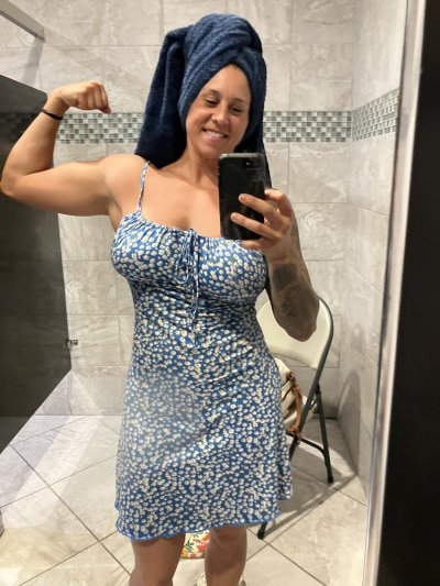 Watch Rae D's leaked NSFW photo on TwXstars