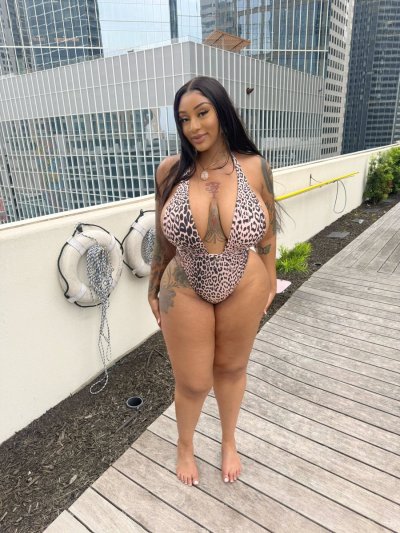 Watch 🇳🇬Eze Nwanyi Ifeoma ✨'s leaked NSFW photo on TwXstars
