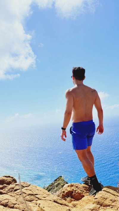 Watch Colton Reece's leaked NSFW photo on TwXstars