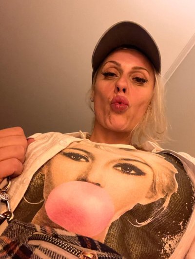 Watch Brittany Bardot1's leaked NSFW photo on TwXstars