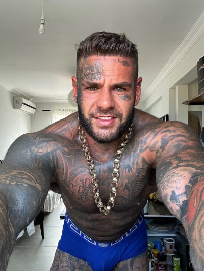 Watch BIG HARRY🤪's leaked NSFW photo on TwXstars