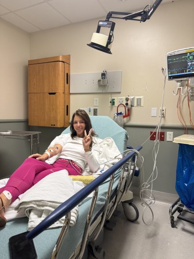 Watch adriana chechik's leaked NSFW photo on TwXstars