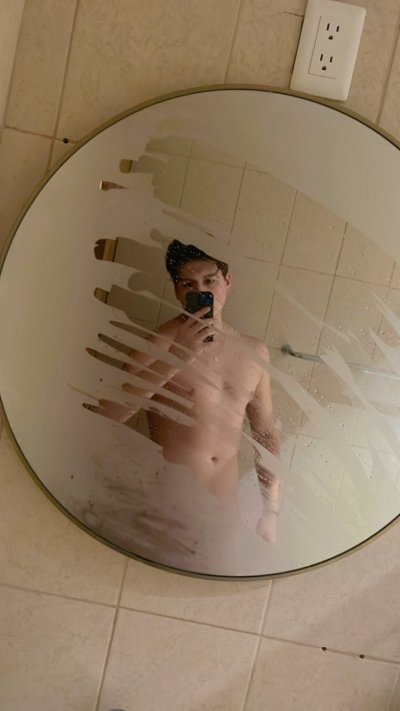 Watch Gabriel Villas's leaked NSFW photo on TwXstars