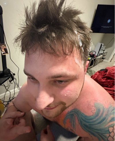 Watch Master Goonway's leaked NSFW photo on TwXstars