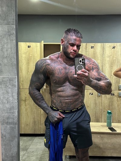 Watch BIG HARRY🤪's leaked NSFW photo on TwXstars