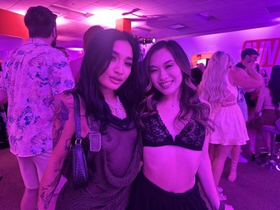 Watch KIMMY KIMM's leaked NSFW photo on TwXstars