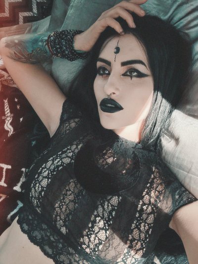 Watch Pσƙƙҽƚ 𝒾𝓈 𝓉𝓎𝓅𝒾𝓃𝑔...'s leaked NSFW photo on TwXstars