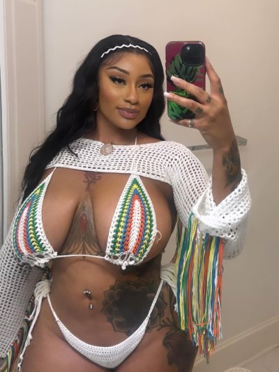 Watch 🇳🇬Eze Nwanyi Ifeoma ✨'s leaked NSFW photo on TwXstars